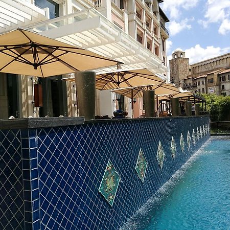 Pivot Hotel Montecasino Johannesburg Buitenkant foto