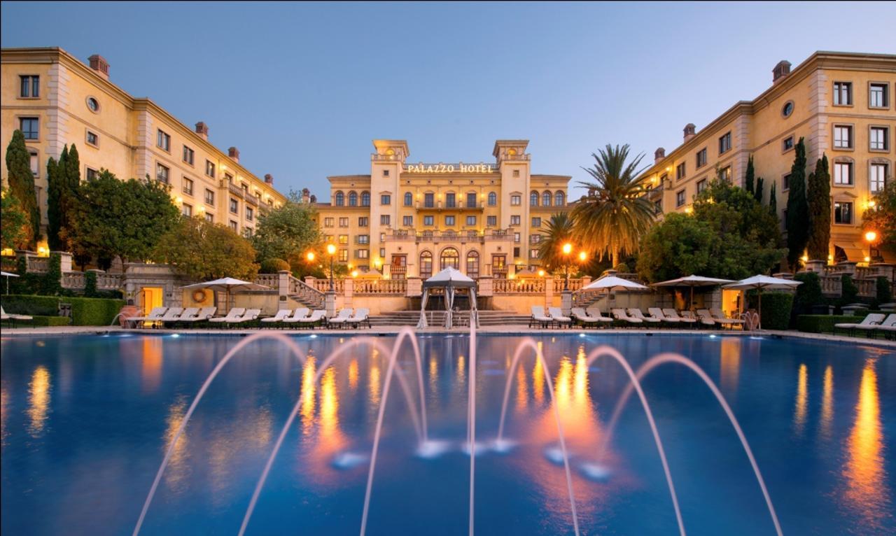Pivot Hotel Montecasino Johannesburg Buitenkant foto