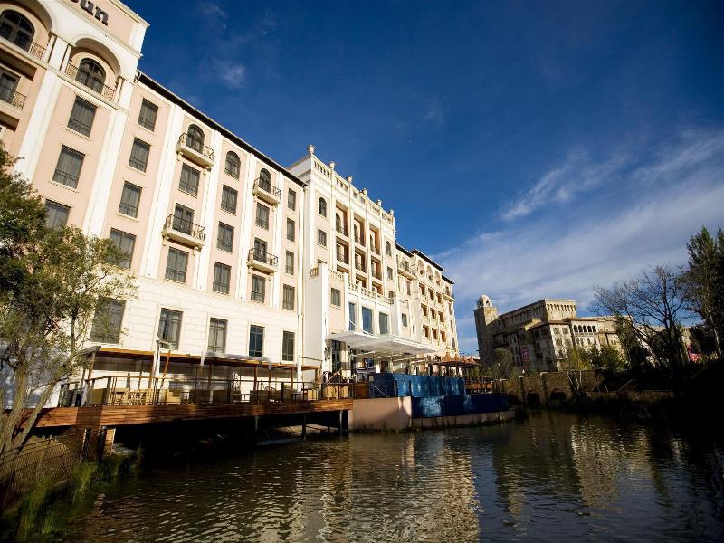 Pivot Hotel Montecasino Johannesburg Buitenkant foto