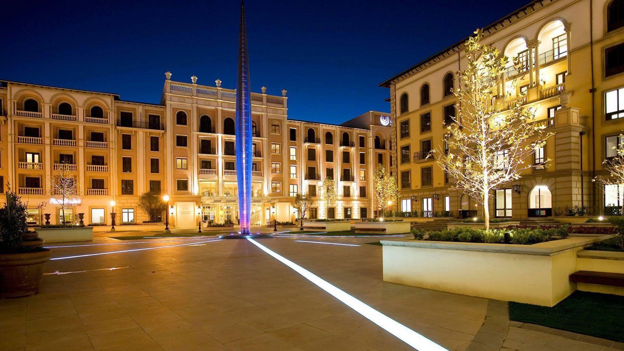 Pivot Hotel Montecasino Johannesburg Buitenkant foto